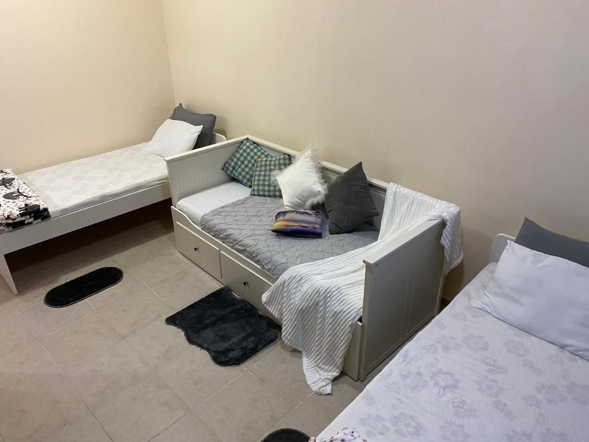 Nash Guest House Females Only Dubaï Extérieur photo