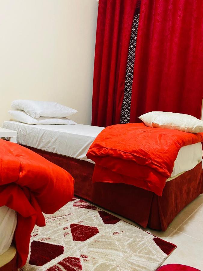 Nash Guest House Females Only Dubaï Extérieur photo